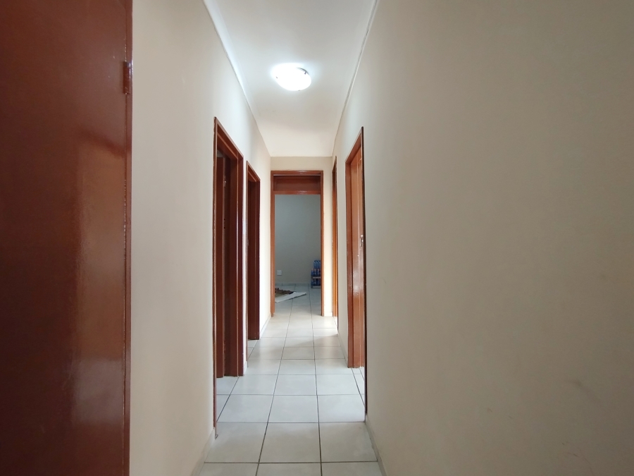 To Let 3 Bedroom Property for Rent in Vredenburg Western Cape